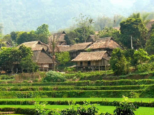 Lac village, a place worth to visit in Mai Chau valley