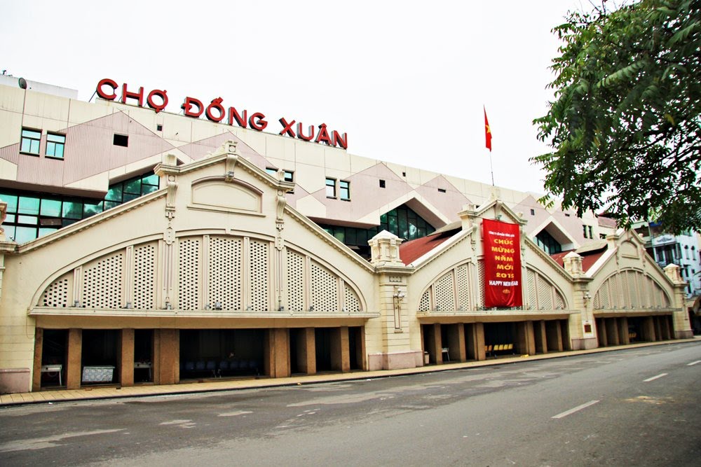 Dong Xuan Market in Hanoi