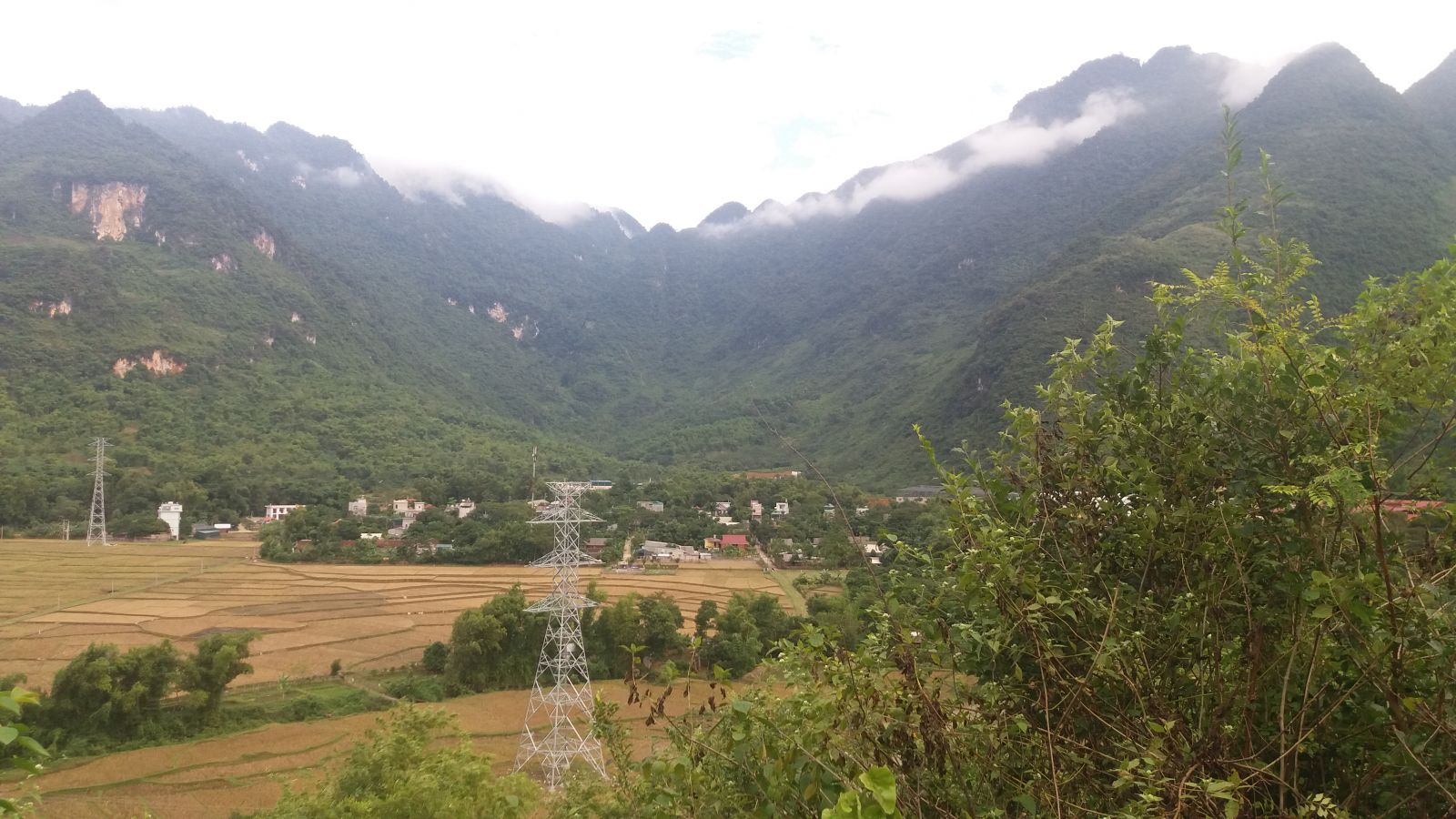 Mai Chau valley-mountain view