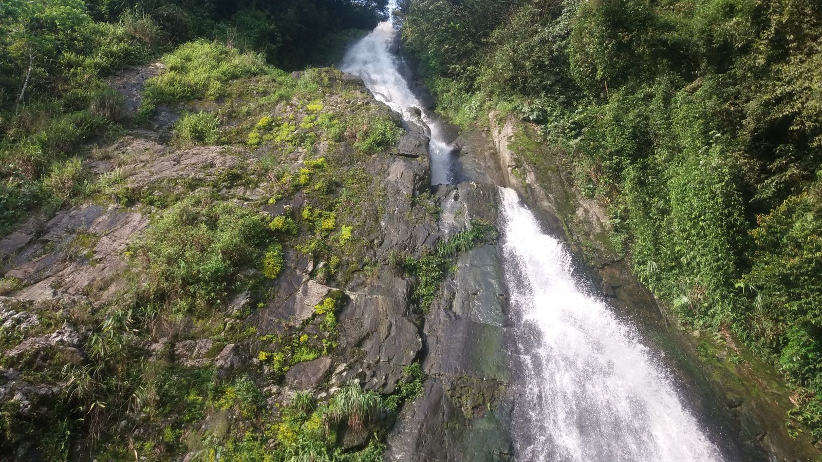 Tam Dao attractions- silver waterfall