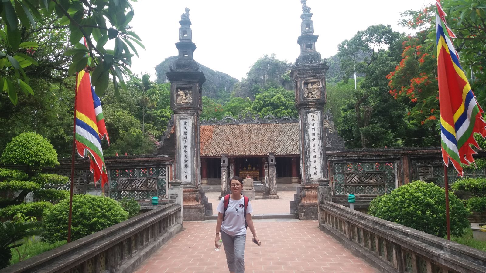 Ninh Binh tour to Hoa Lu