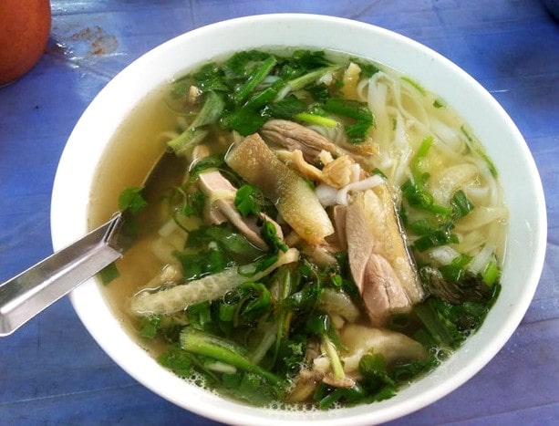 Pho or Vietnamese rice noodle soup, the dish you should taste when travelling to Hanoi, Vietnam