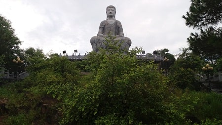 A Memorable Hanoi Day Trip With My Daughter to Bat Trang Village, But Thap  & Phat Tich Pagoda