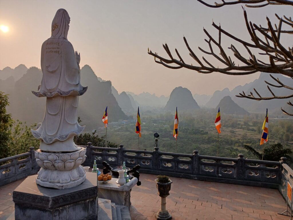 Ba Be Lake & Ban Gioc Waterfall Tour : Ultimate 3-Day Nature & Culture Escape in Vietnam