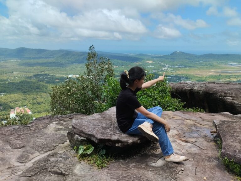 Tien Son Dinh, the Fairy Mountain Peak of breathtaking scenery worth your visit in Phu Quoc island
