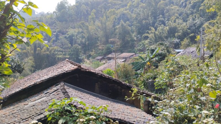 Thien Huong Village, the Hidden Gem of Dong van Plateau for the Ancient Beauty & Culture