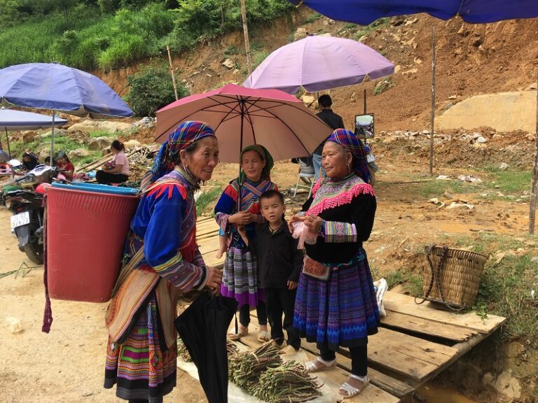 Top 8 Vibrant Markets Around Sapa That Offer a Rich Insight into Local Culture and Traditions