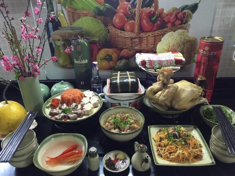 Experience the Vibrant Vietnamese New Year (Tet) Celebrations: A Guide for Travelers