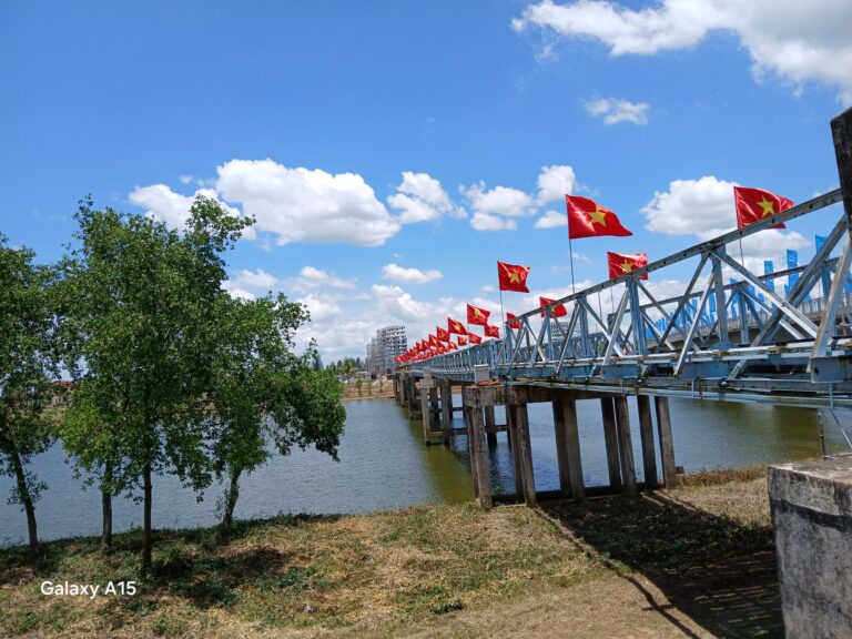 Hien Luong Bridge & Ben Hai River: Vietnamese Symbol of Peace, National Unity, and Independence