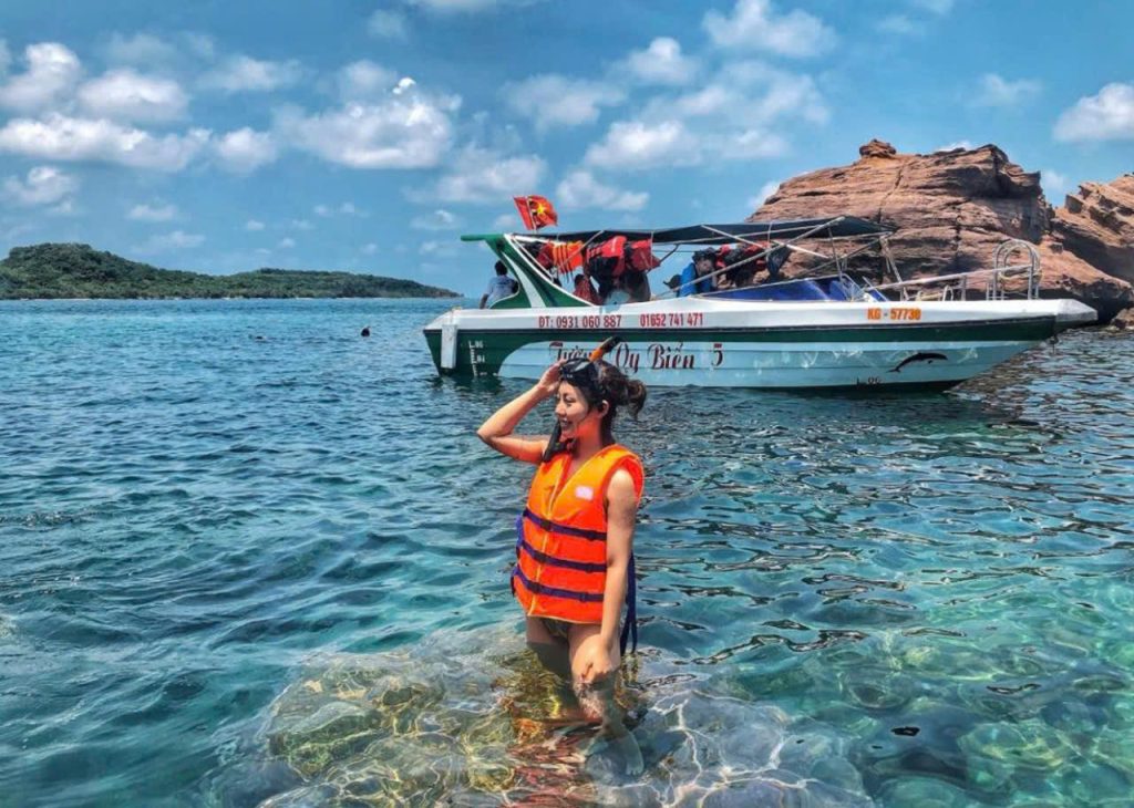 Phu Quoc 4 Islands Day Tour By Cable Car & Speed Boat to Thom, Xuong, Gam Ghi & May Rut Trong