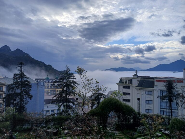 Hanoi to Sapa by Train, Bus or Private Car  – Complete Travel Guide