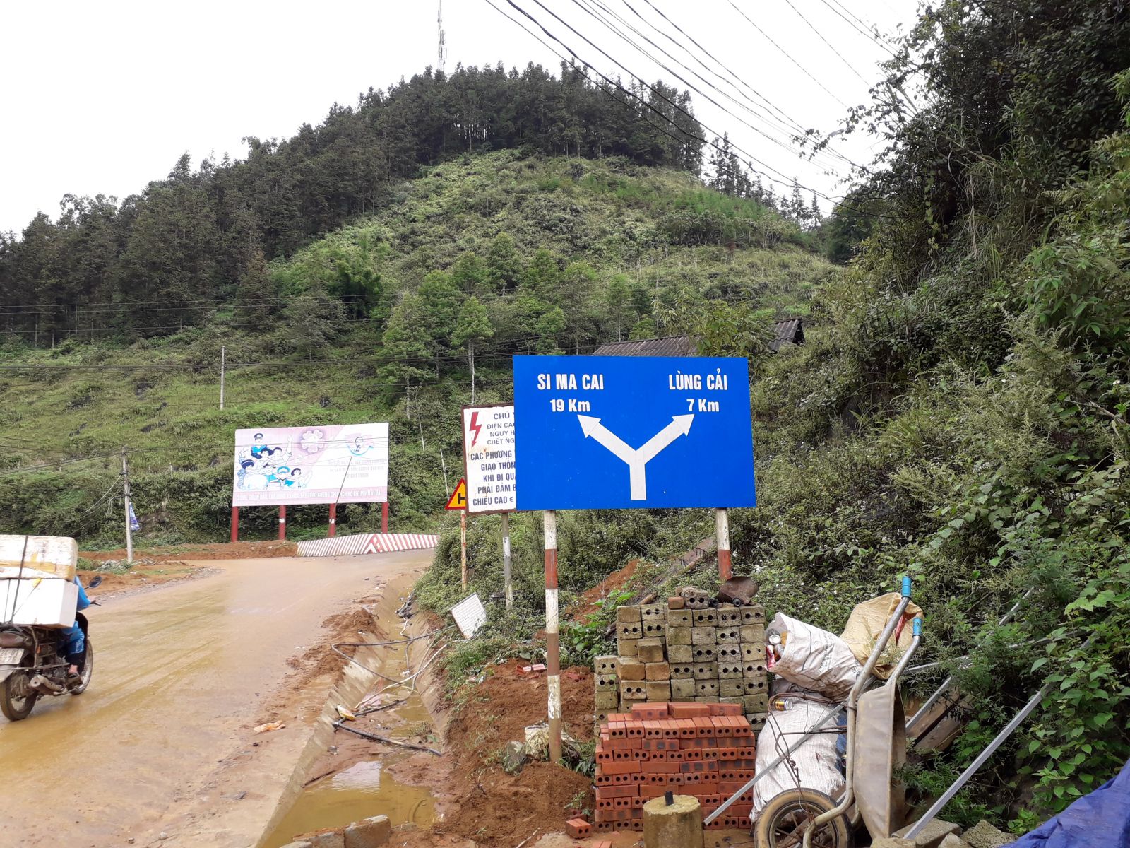 Bac Ha- Xin Man