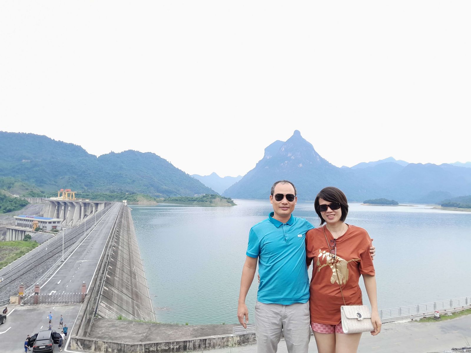 Na Hang power station