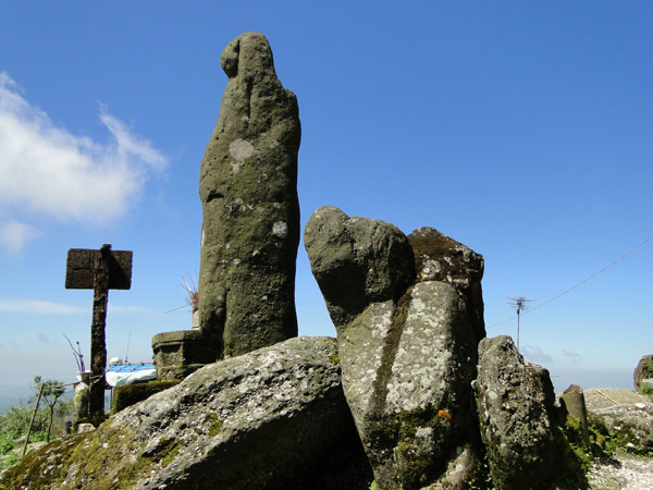 Yen Ky Sinh statue - Yen Tu