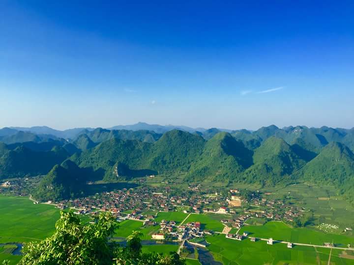Bac Son travel experience- impressive view of valley