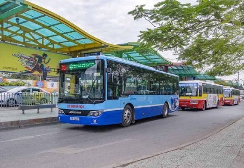 Public bus to Tam Dao