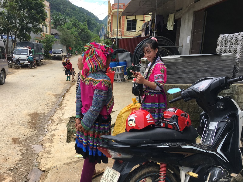 Can Cau market-Sapa2