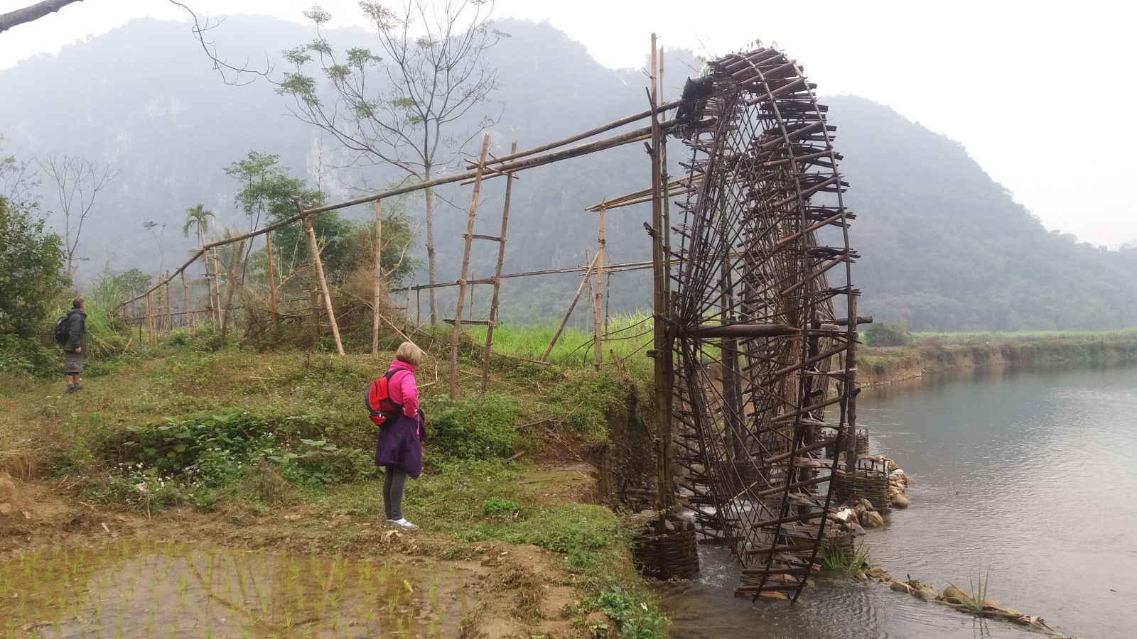 Car rental to Pu Luong-waterwheel
