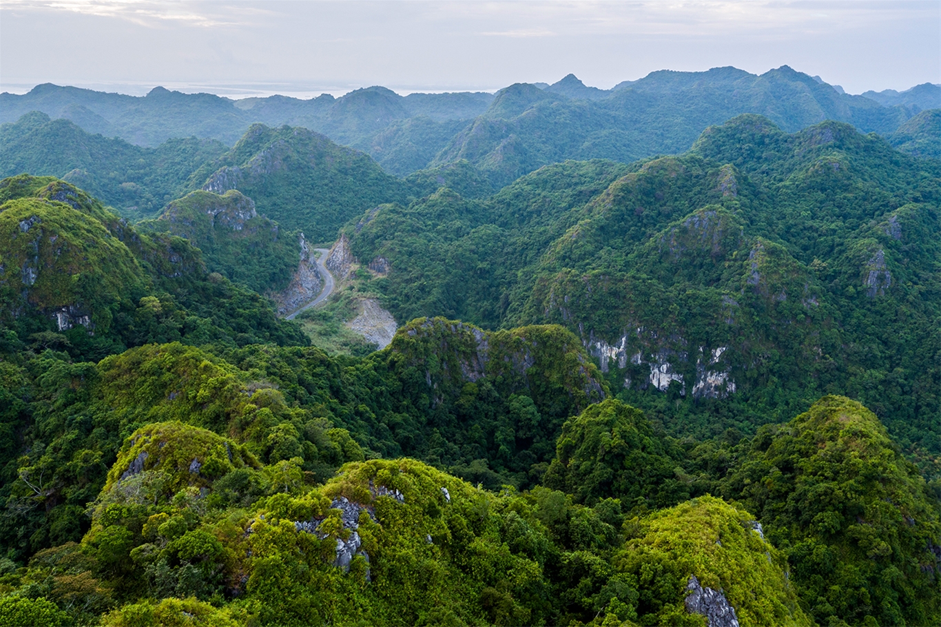 Cat Ba island view from Ngu Lam peak