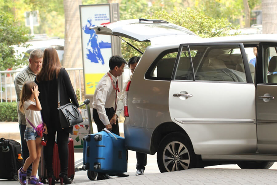 Private car Cat Bi to Halong bay