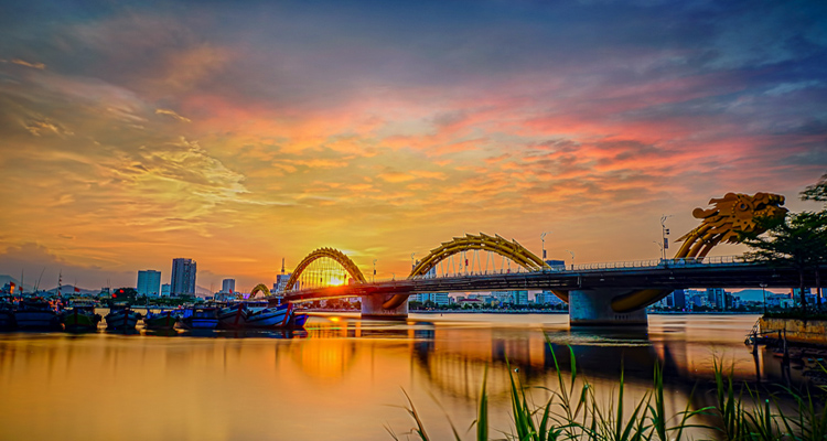 Dragon Bridge in Da Nang city