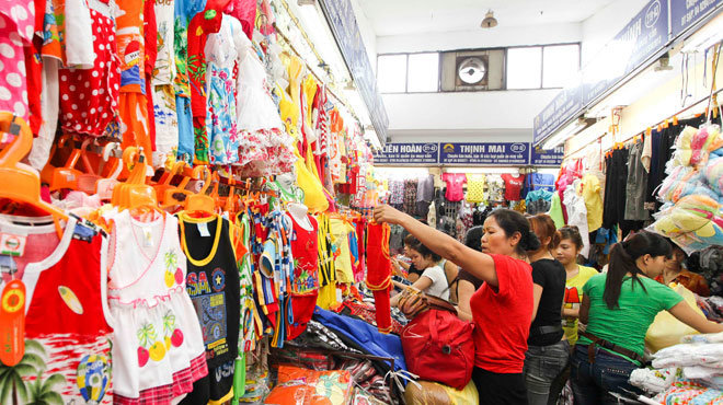 Dong Xuan Market in Hanoi