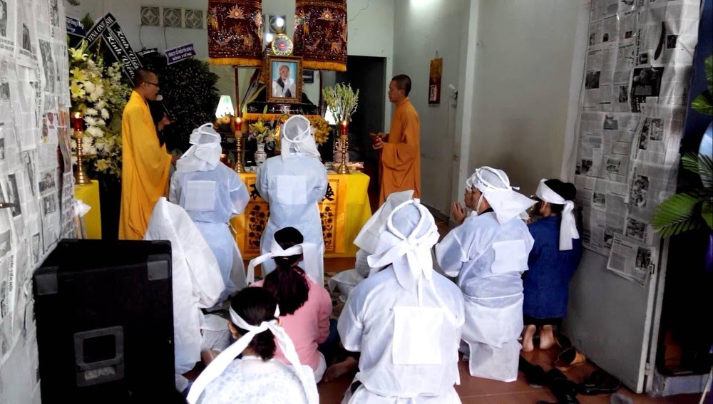 Funeral Attire in Vietnam