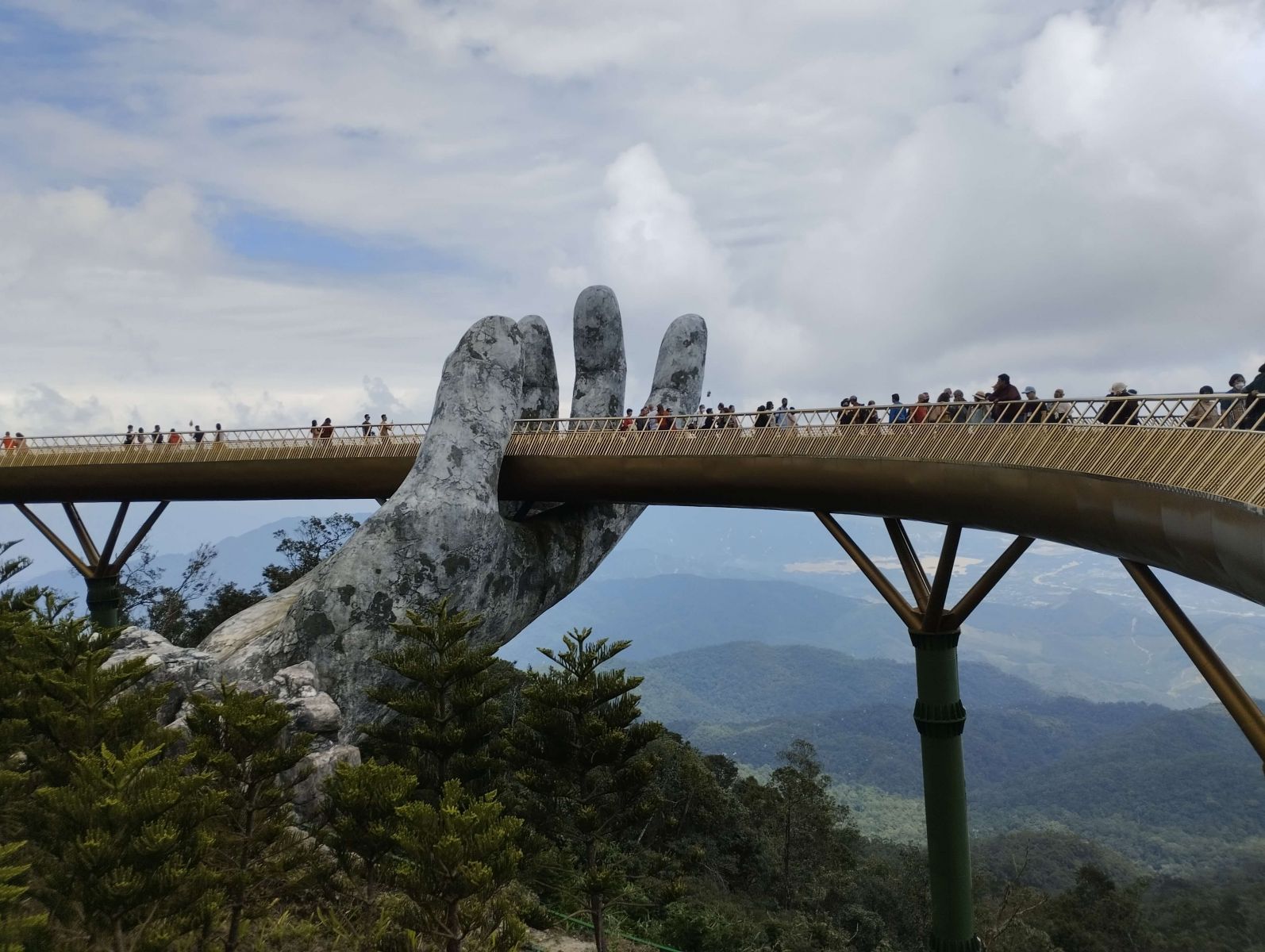 Golden Bridge DN