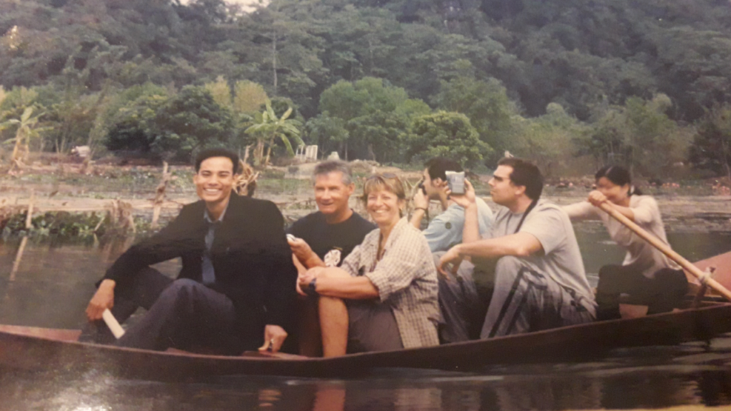 Perfume Pagoda Day Trip: Stunning Boat Ride, Hiking Trails & Buddhist Culture