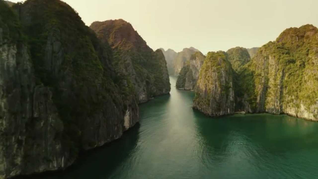 Halong bay-Kong Skull Island from the air