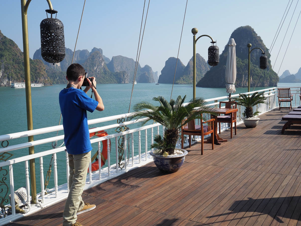 Halong bay cruise- budget