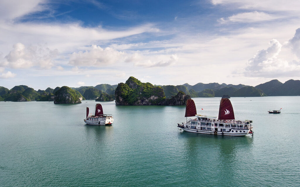 Northern & Central Vietnam Tour ( By Private Car)