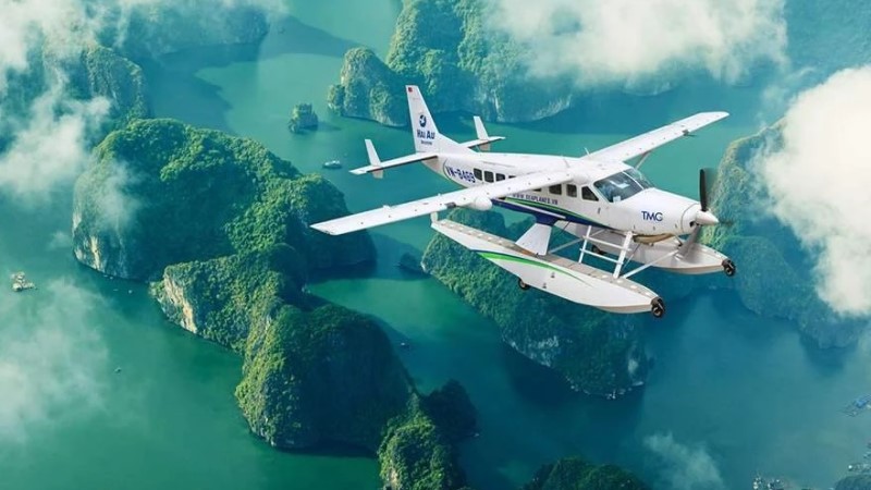 Hanoi to Halong bay by helicopter