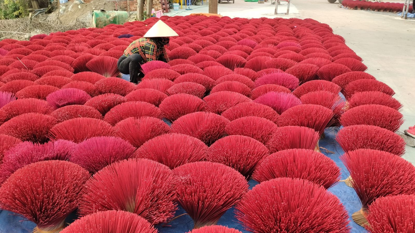 Incense sticks