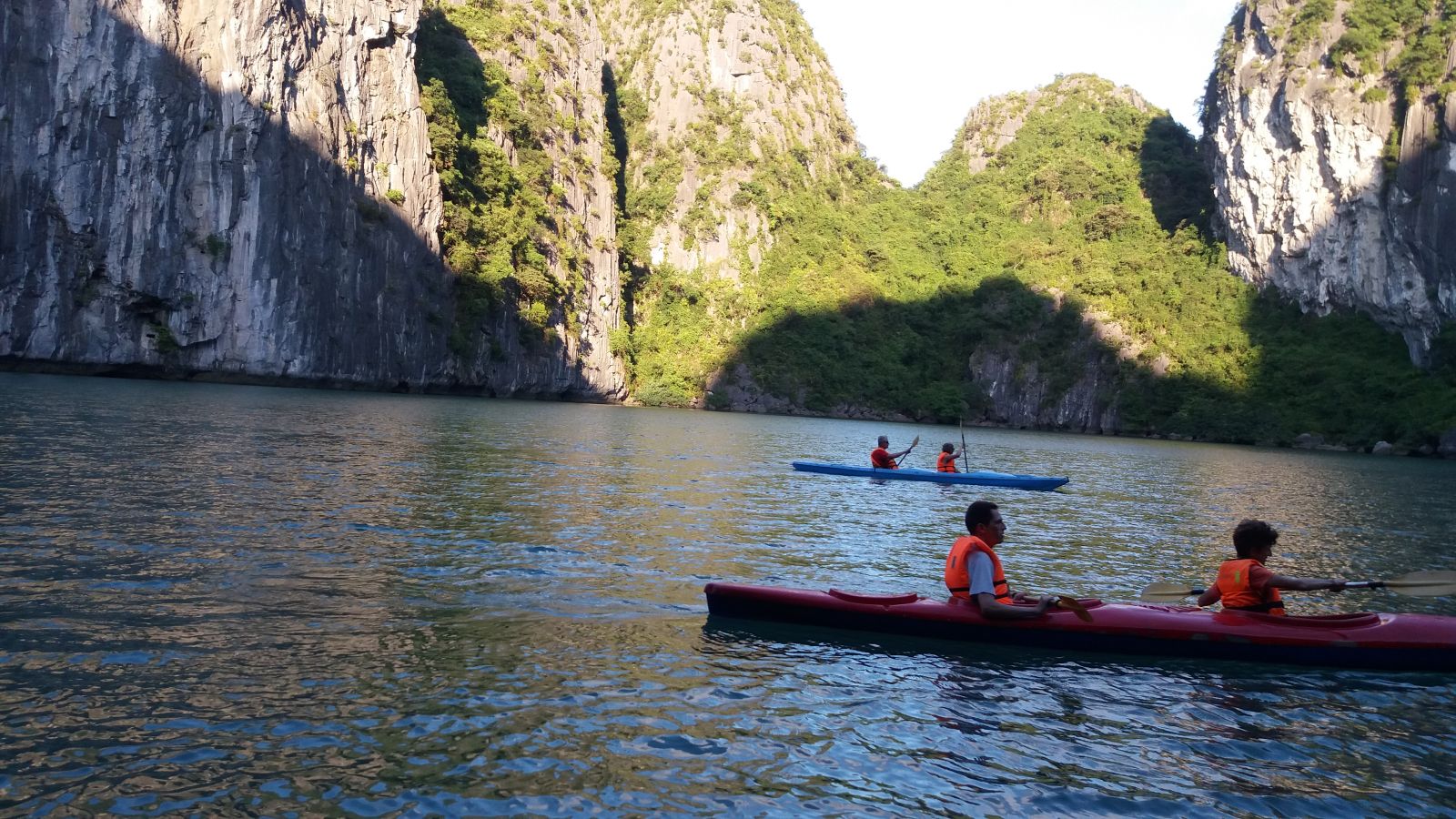 Inspection trip to Halong bay
