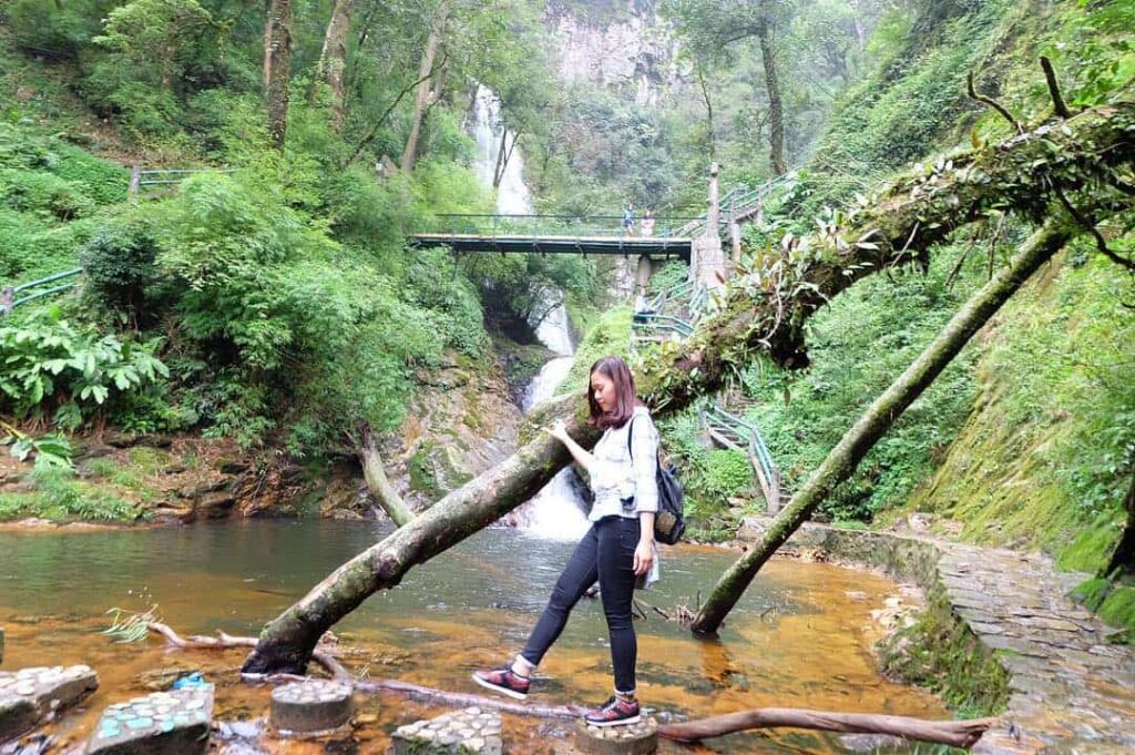 Hidden & Authentic Sapa: Day Trek to Ban Khoang, Ta Giang Phin Villages & Love Waterfall