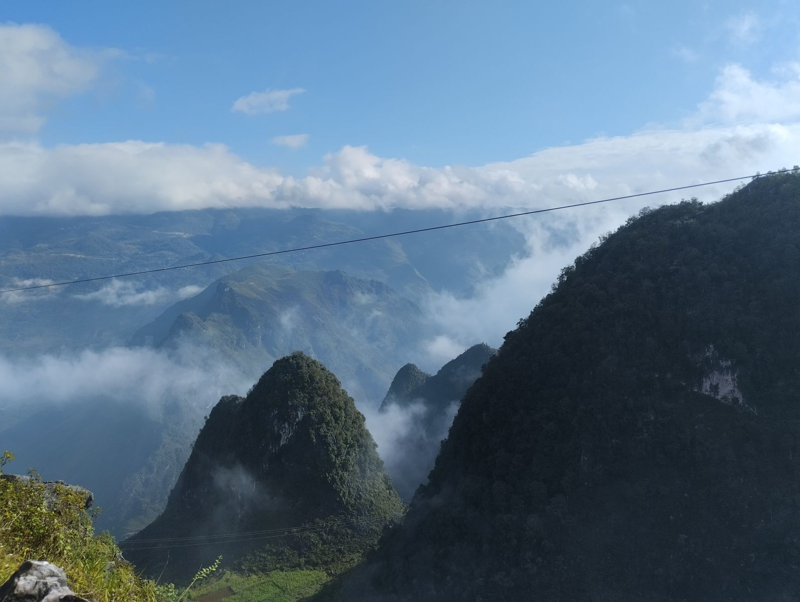 Ma Pi Leng Pass - nice day