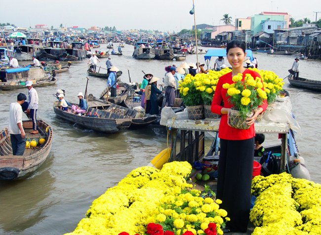 Cai Be market