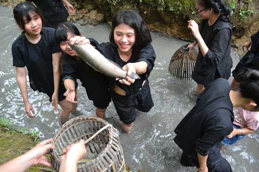 Tat nuoc bat ca