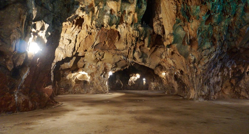 Mo Luong cave - Mai Chau