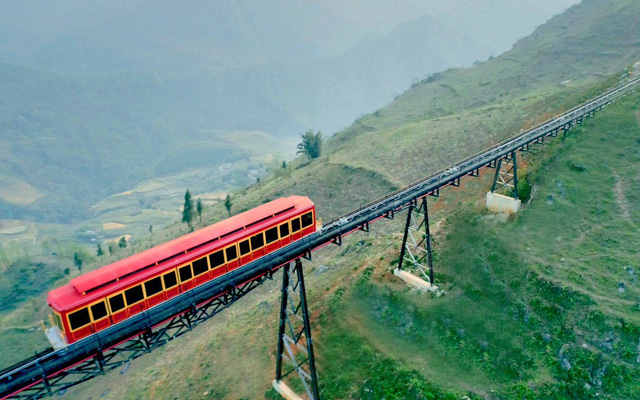 Muong Hoa Train