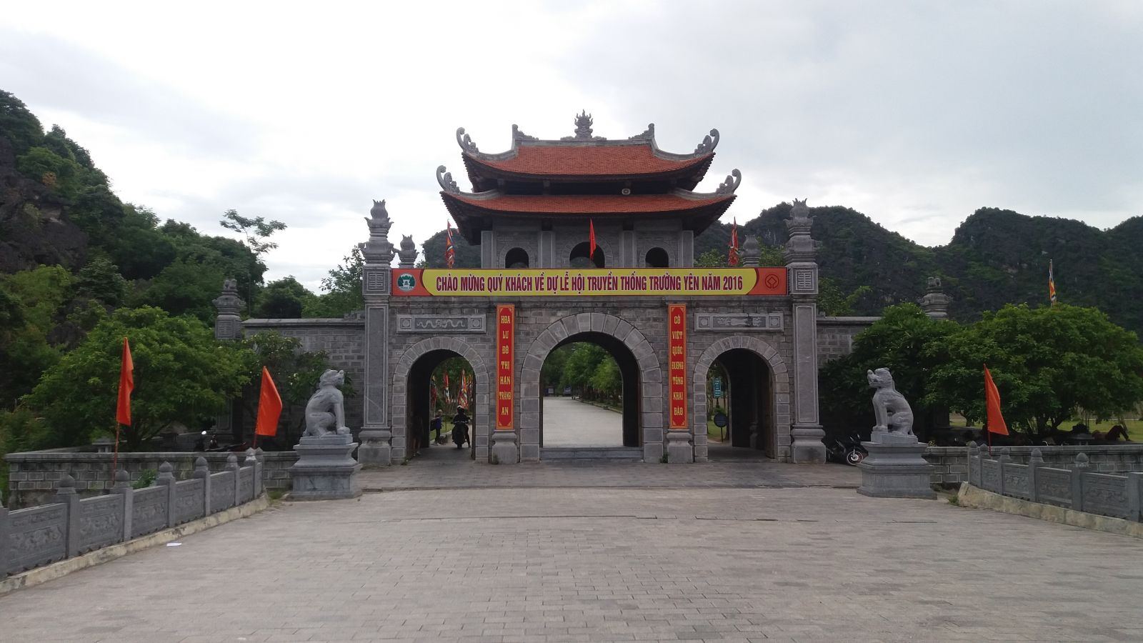 Hoa Lu-Ninh Binh