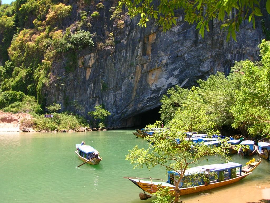 Phong Nha cave