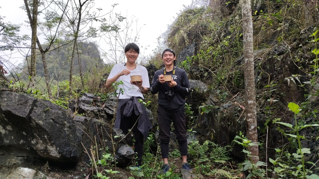 Lunch in Pu Luong picnic
