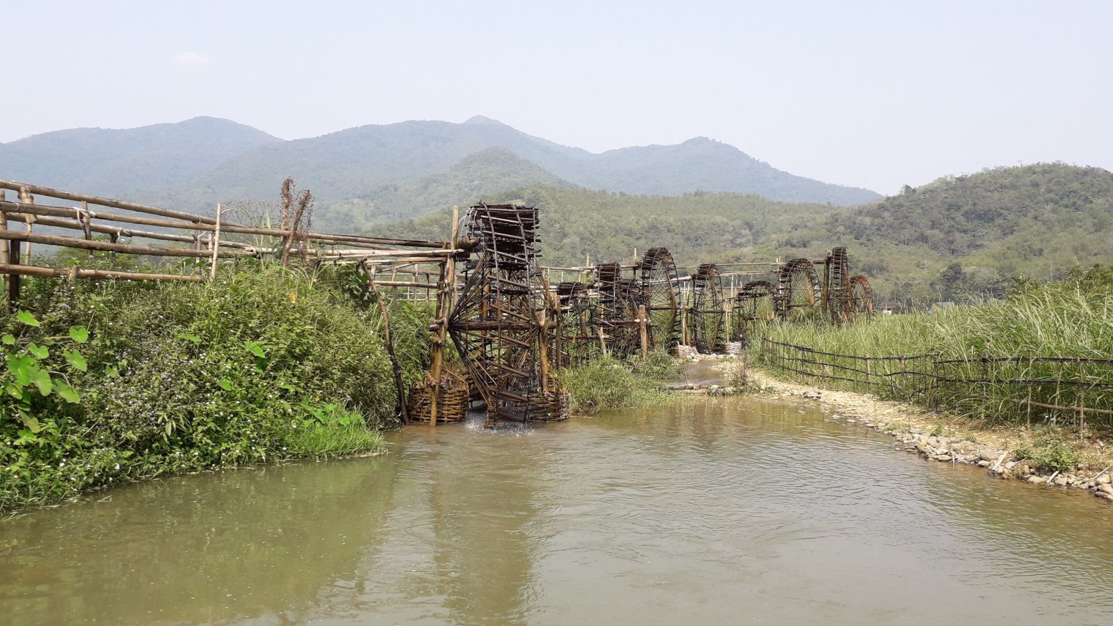 Pu Luong waterwheel