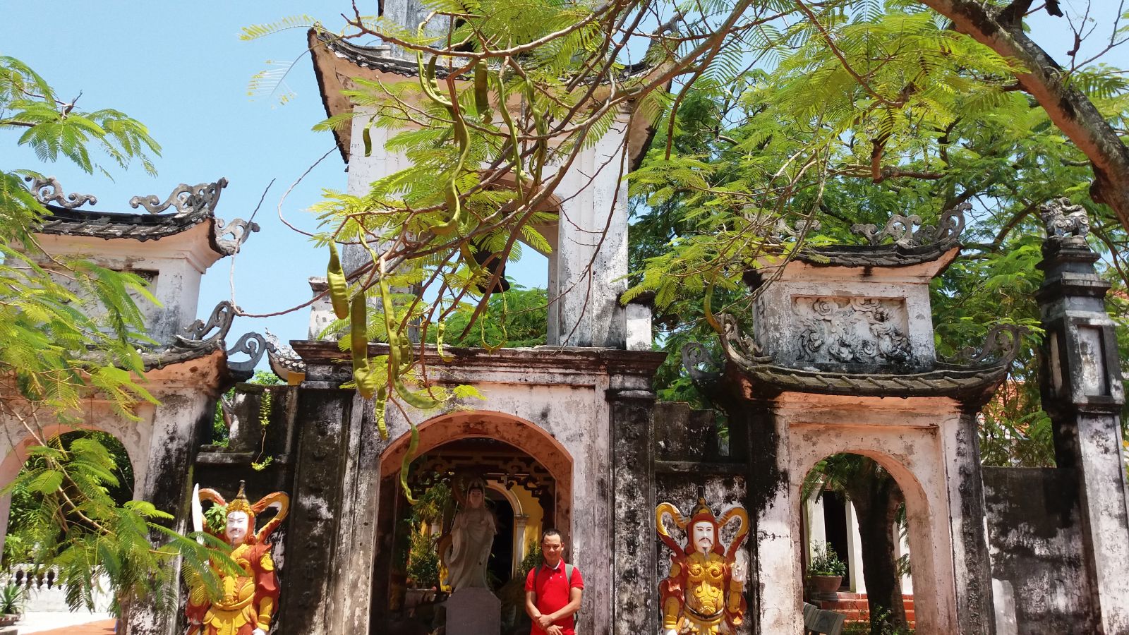 Quan Lan pagoda