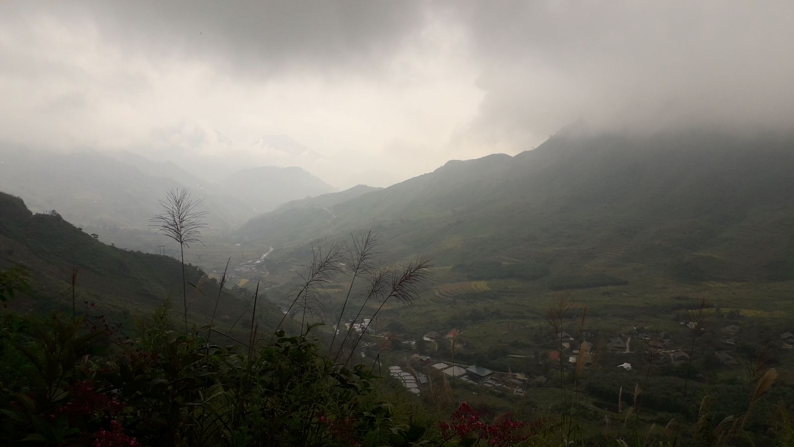 Ta Giang Phing surrounding