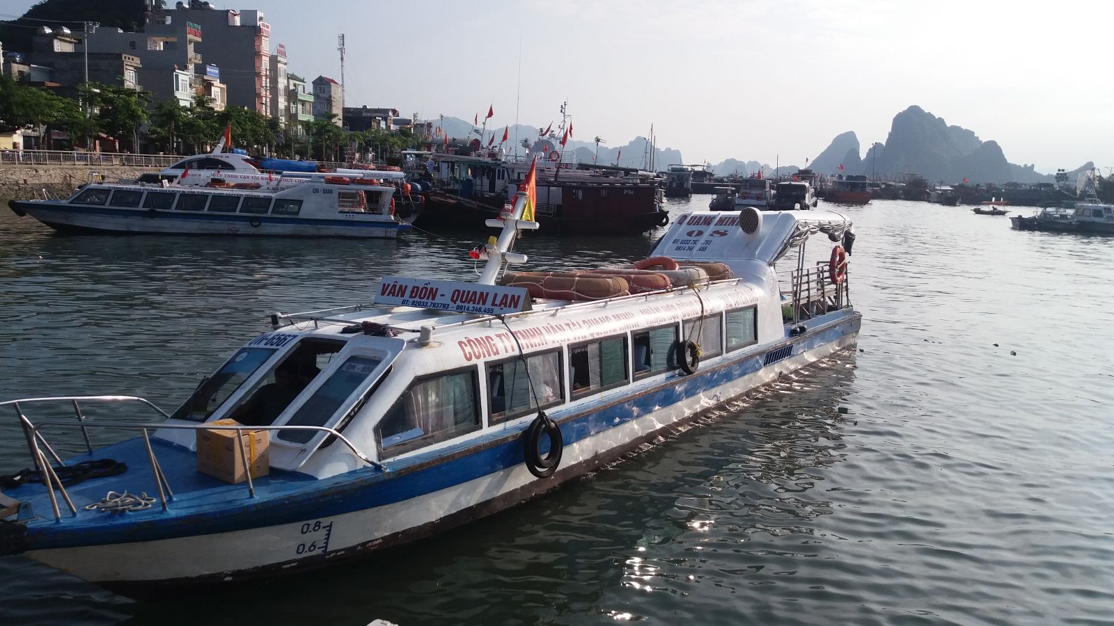 Speed boat- Quan Lan