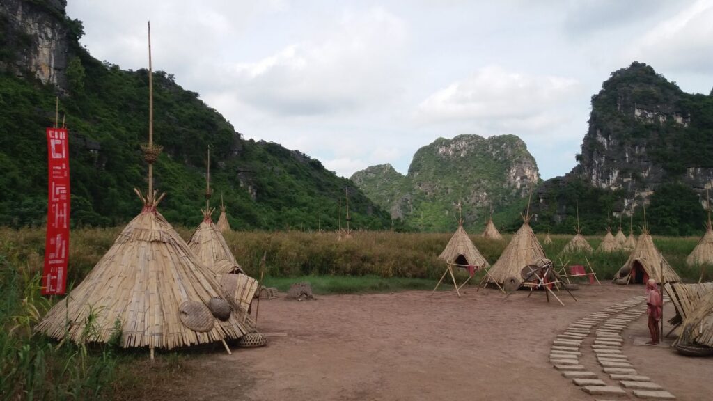 Hanoi- Ninh Binh Day Trip to Ancient Capital Hoa Lu & the Stunning Trang An Landscapes