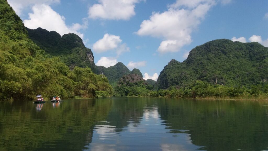 Hanoi- Ninh Binh Day Trip to Ancient Capital Hoa Lu & the Stunning Trang An Landscapes